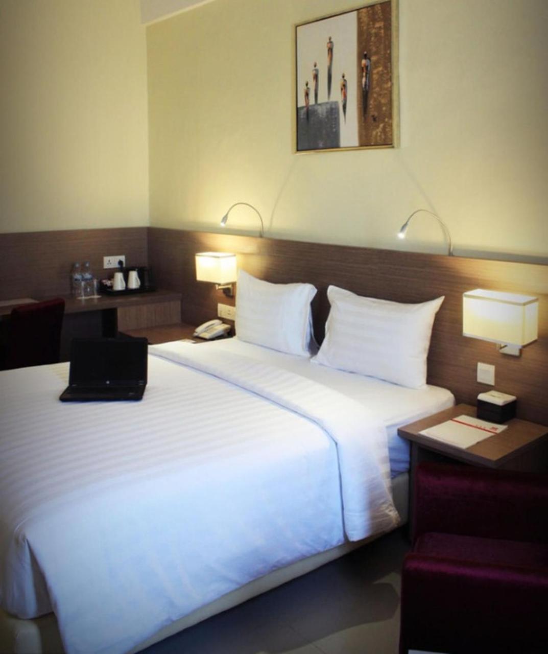Biz Hotel Batam Nagoya Exterior foto